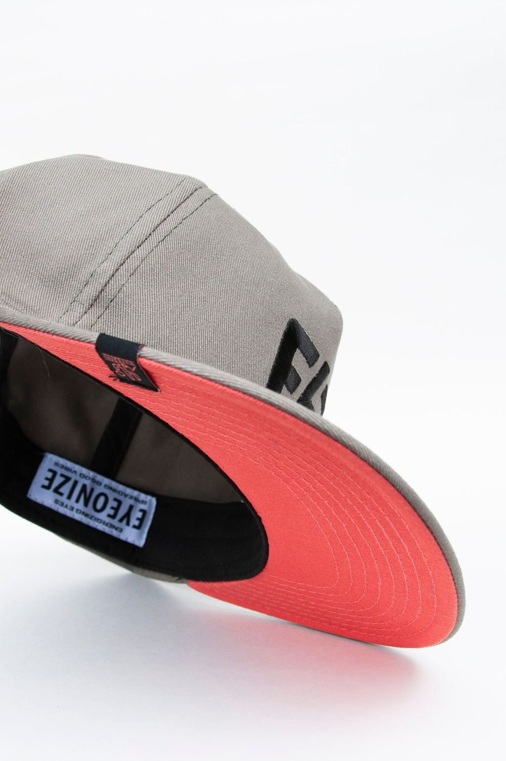 Eyeonize - Olive & Coral 5-Panel
